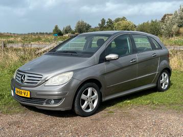 Mercedes-Benz B-Klasse 2.0 B200 NAP 5DRS 2005 Grijs beschikbaar voor biedingen