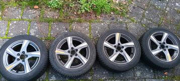 VOLVO R-Line, 205/55 R 16, gave velgenset beschikbaar voor biedingen
