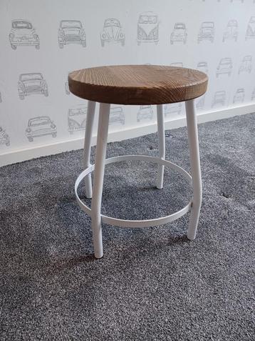 Kitchen trend krukje, 30 cm hoog beschikbaar voor biedingen