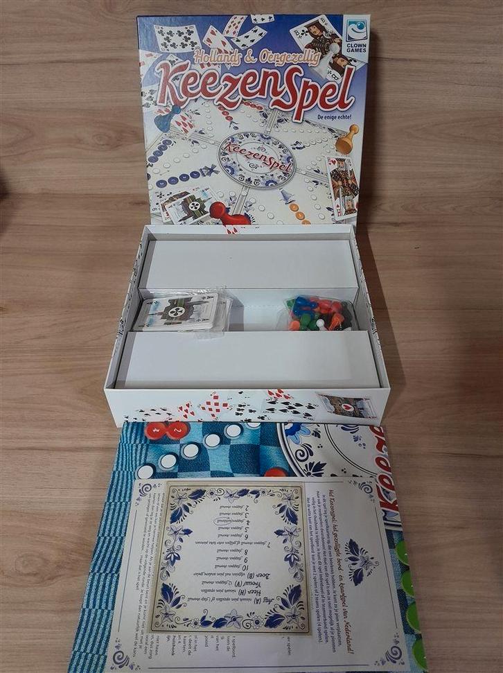 Keezenspel - s3329, Hobby en Vrije tijd, Gezelschapsspellen | Bordspellen, Zo goed als nieuw, Ophalen of Verzenden