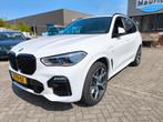 BMW X5 45e Garantie M-Sport Panoramadak Massage Stoelv. 4WSt, Auto's, BMW, Wit, 2410 kg, Vierwielaandrijving, 2998 cc