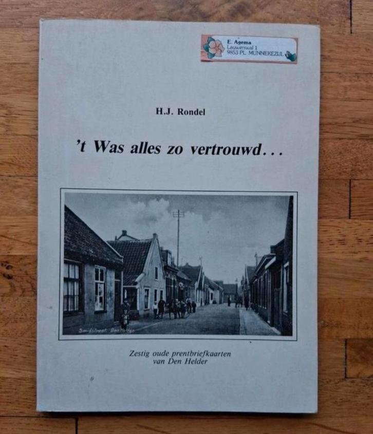 T was alles zo vertrouwd
Zestig oude prentbriefkaarten, Boeken, Geschiedenis | Stad en Regio, Zo goed als nieuw, Ophalen of Verzenden
