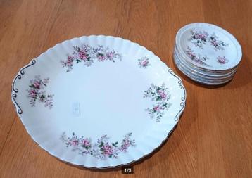 Royal Albert lavender rose presenteerbord + 6 bordjes 12 cm beschikbaar voor biedingen