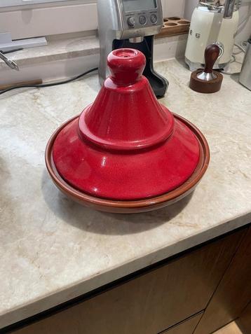 Tajine beschikbaar voor biedingen