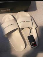 Tommy hilfiger badslippers, Ophalen of Verzenden, Zo goed als nieuw, Zwart, Sneakers of Gympen