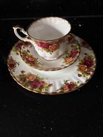 Royal Albert Old Country Roses Kop en Schotel, Huis en Inrichting, Blond Amsterdam, Ophalen of Verzenden, Zo goed als nieuw, Kop(pen) en/of Schotel(s)