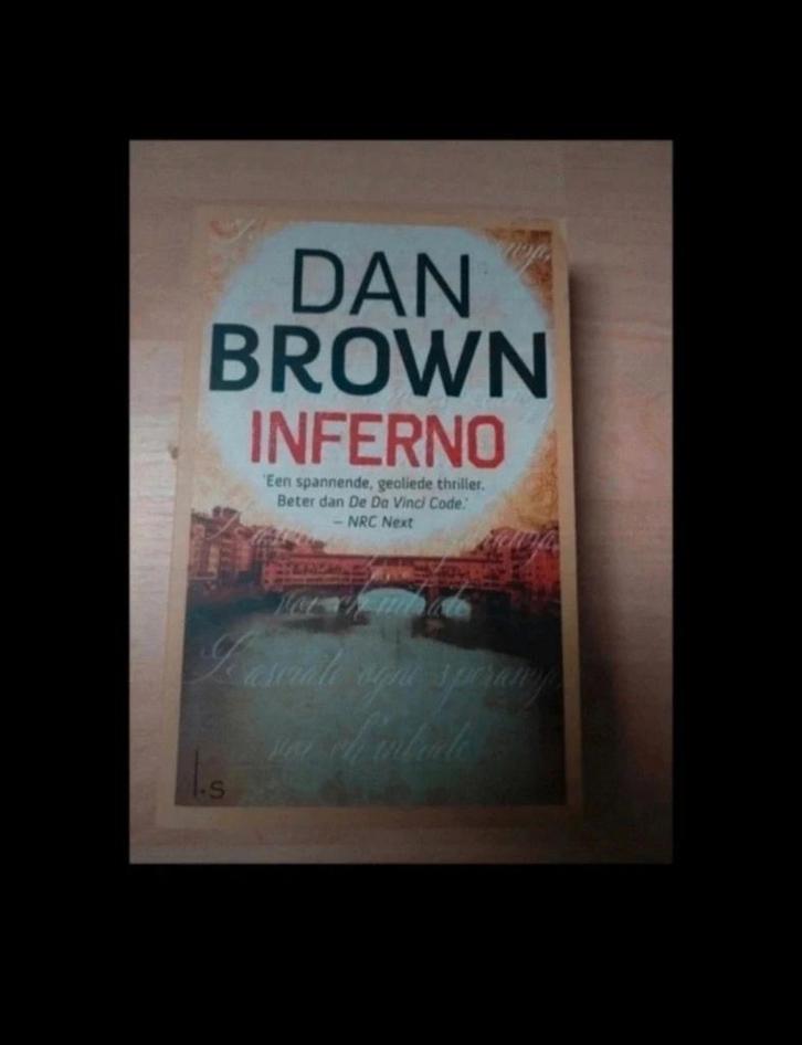 Inferno - Dan Brown, Boeken, Thrillers, Zo goed als nieuw, Nederland, Ophalen of Verzenden