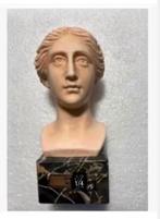 Beeld Venus van Milo op sokkel totaal 11,5 cm hoog, Antiek en Kunst, Ophalen of Verzenden