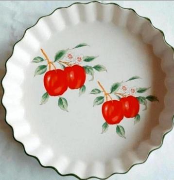 Japanse oven magnetron schaal rode appels Briar Rose bloemen beschikbaar voor biedingen