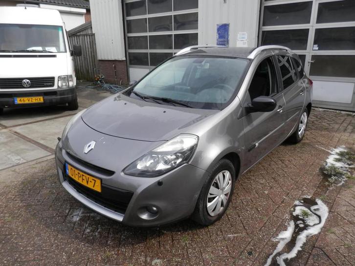 Renault Clio Estate 1.2 TCE 20th Anniversary airco riem vv i, Auto's, Renault, Bedrijf, Te koop, Clio, ABS, Airbags, Airconditioning