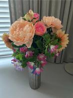 Mooie kunstbloemen met twee vazen, Ophalen of Verzenden, Zo goed als nieuw
