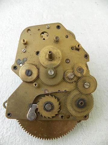 Los uurwerk 82 beschikbaar voor biedingen