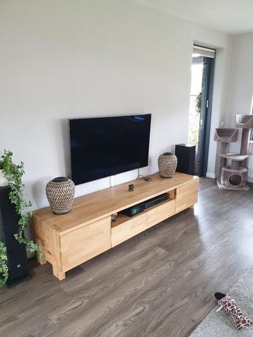 TV meubel beschikbaar voor biedingen