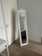 Elegante witte spiegel, passpiegel, Huis en Inrichting, Woonaccessoires | Spiegels, Ophalen, Minder dan 50 cm, Zo goed als nieuw