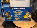 Zeldzame Nintendo 64 Pikachu Australia!, Spelcomputers en Games, Spelcomputers | Nintendo 64, Ophalen, Zo goed als nieuw, Met 1 controller