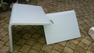 twee witte auping aanhaaktafeltje voor de hoge auping 48cm h beschikbaar voor biedingen