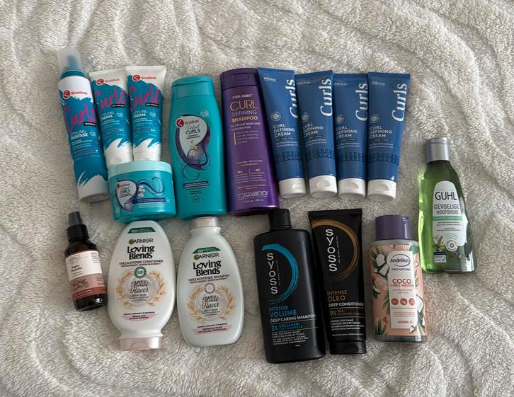 Allerlei haarproducten (o.a. Garnier, Giovanni, Syoss), Sieraden, Tassen en Uiterlijk, Uiterlijk | Haarverzorging, Zo goed als nieuw