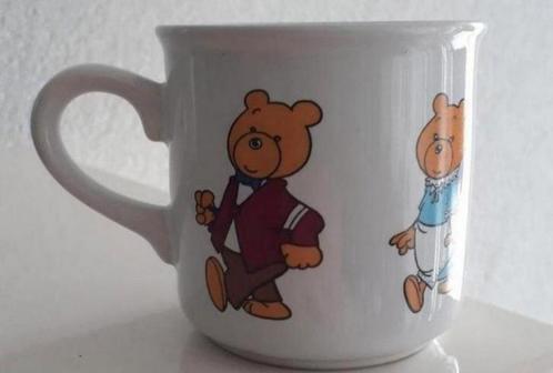 Beker Beer Bob ( Bijenkorf ), Huis en Inrichting, Keuken | Servies, Zo goed als nieuw, Kop(pen) en/of Schotel(s), Overige stijlen