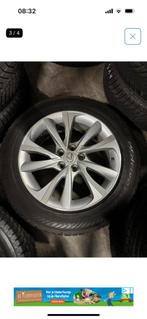 Gezocht: lexus velgen met winterbanden, 18 inch, Gebruikt, Velg(en), 225 mm