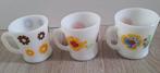 3 bekers van Anchor Hocking fire king jaren 70, Gebruikt, Ophalen of Verzenden, Glas, Overige stijlen