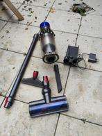 DYSON V10 (REFURBISHED) MET NIEUWE 5000 AH ACCU, Witgoed en Apparatuur, Stofzuigers, Ophalen, Zo goed als nieuw