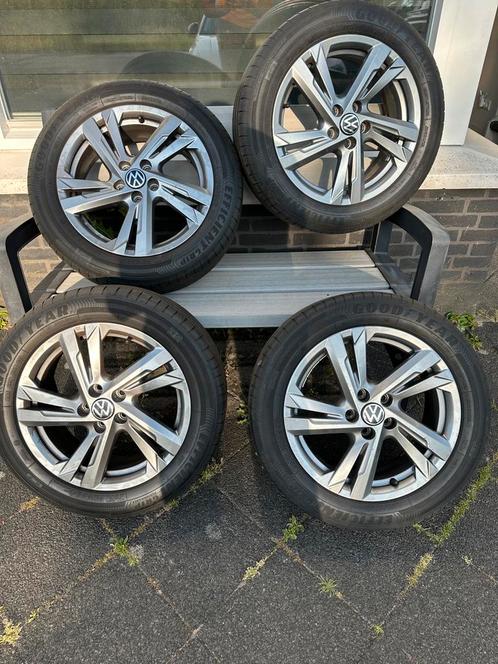 16” Originele VW Polo R-Line 2022 velgen + banden ZGAN!!!, Auto-onderdelen, Banden en Velgen, Banden en Velgen, Zomerbanden, 16 inch