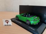 Porsche 911 (992) Turbo S Cabrio 2020 Python Groen 1:43