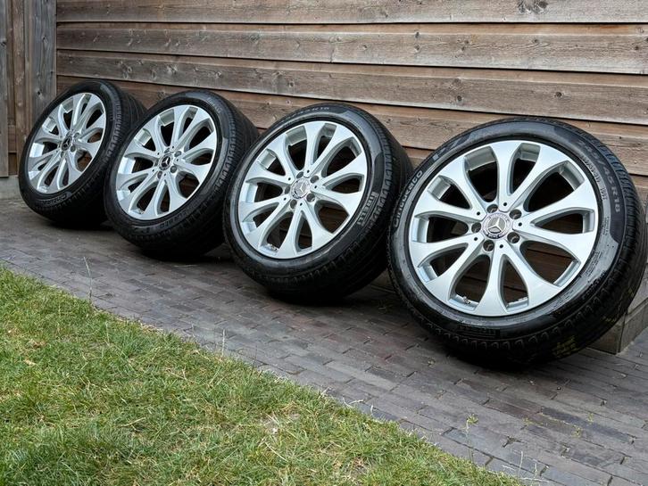Orig Mercedes-Benz E-klasse 18 inch velgen + zomerbanden, Auto-onderdelen, Banden en Velgen, Banden en Velgen, Zomerbanden, 18 inch