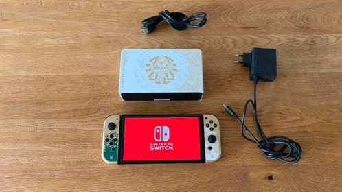 Nintendo Switch OLED Legend of Zelda + Accessoires, Spelcomputers en Games, Spelcomputers | Nintendo Switch, Zo goed als nieuw