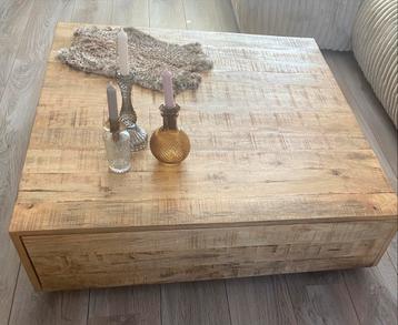 Mango Houten Salontafel 1x1m beschikbaar voor biedingen