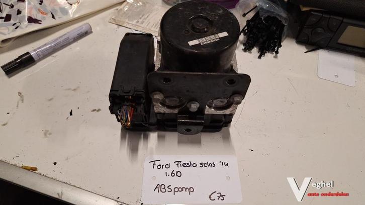 Ford Fiesta 1.6 diesel 5 drs 2014 ABS Pomp, Auto-onderdelen, Remmen en Aandrijving, Gebruikt, Ophalen of Verzenden