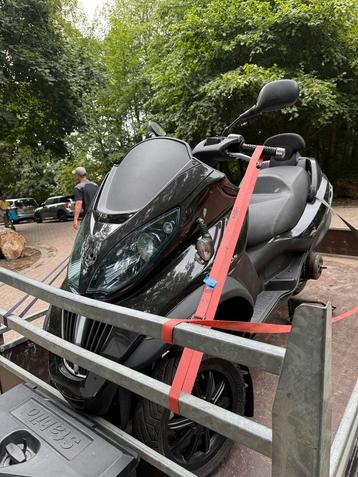 Piaggio mp3 400 loop of sloop met kenteken opknapper beschikbaar voor biedingen