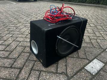 Subwoofer met kabels - Werkend weggezet! beschikbaar voor biedingen