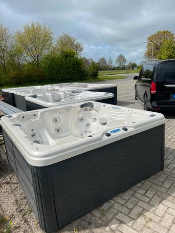 Meerdere prachtige jacuzzi op voorraad ACTIEPRIJZEN 