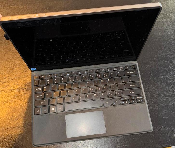 Acer Switch 3 - 2-in-1 Laptop/Tablet, Computers en Software, Windows Laptops, Gebruikt, 12 inch, Minder dan 2 Ghz, Qwerty, Ophalen of Verzenden