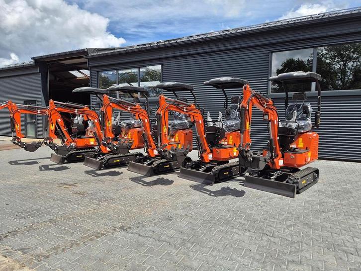 2025 Rhinoceros Ks10-8 koop diesel engine swingboom, Zakelijke goederen, Machines en Bouw | Kranen en Graafmachines, Graafmachine