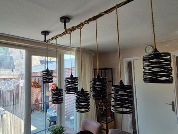 Industriële hanglamp met 7 kappen beschikbaar voor biedingen