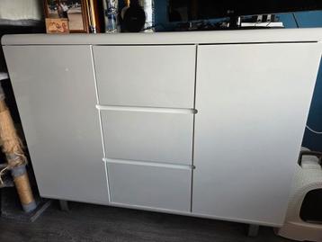 Wit Hoogglans Dressoir beschikbaar voor biedingen