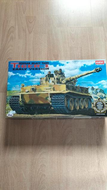 Tiger 1  Early version   1:35   Trumpeter beschikbaar voor biedingen