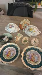 Partijtje wandborden en hangbakken, Antiek en Kunst, Antiek | Porselein, Ophalen of Verzenden