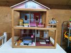 Kidkraft houten Poppenhuis met meueltjes en poppetjes, in, Kinderen en Baby's, Speelgoed | Poppenhuizen, Poppenhuis, Zo goed als nieuw