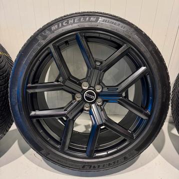 Urban Land Rover Defender 23 inch velgen met winterbanden beschikbaar voor biedingen