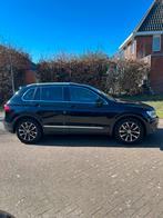 Volkswagen Tiguan 1.5 TSI 130pk 2019 CL Bns DEEP BLACK PEARL, Auto's, Volkswagen, Voorwielaandrijving, 15 km/l, 4 cilinders, Zwart