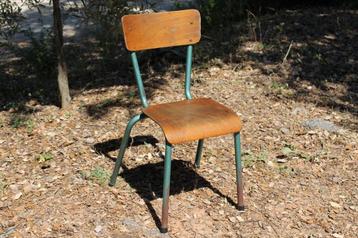 Brocante - Schattige schoolstoeltjes! beschikbaar voor biedingen