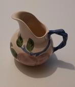 Johnson brothers. Franciscan Orchard Glade melkkan.Milk jug, Antiek en Kunst, Antiek | Servies los, Ophalen of Verzenden