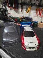 2 rc auto bodys, Hobby en Vrije tijd, Ophalen of Verzenden, Overige schalen, Onderdeel