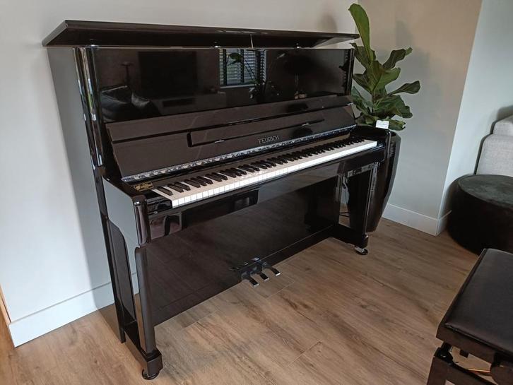 Feurich 122 Piano met Silent Systeem - Recent Gestemd!, Muziek en Instrumenten, Piano's, Zo goed als nieuw, Piano, Zwart, Hoogglans