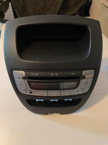 Originele Auto Radio Peugeot 107 beschikbaar voor biedingen