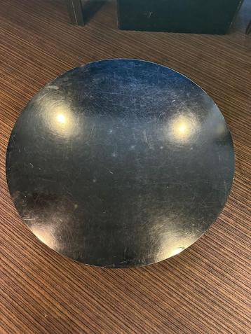 salon tafel beschikbaar voor biedingen