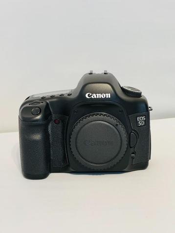 CANON EOS 5D beschikbaar voor biedingen